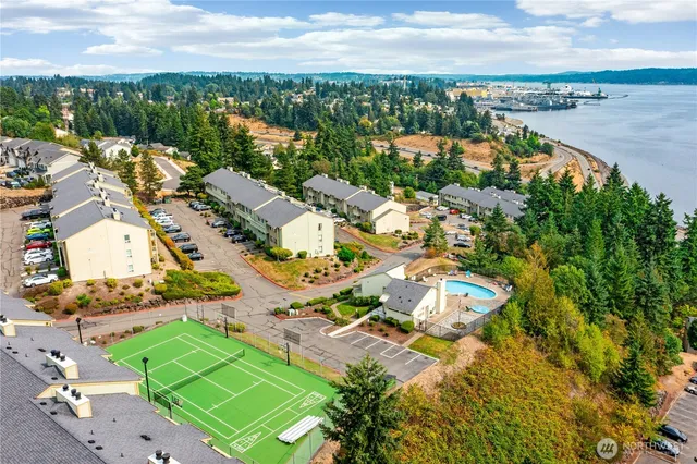$299,000 | 1745 West Sunn Fjord Lane, Unit H307, Bremerton, WA 98312