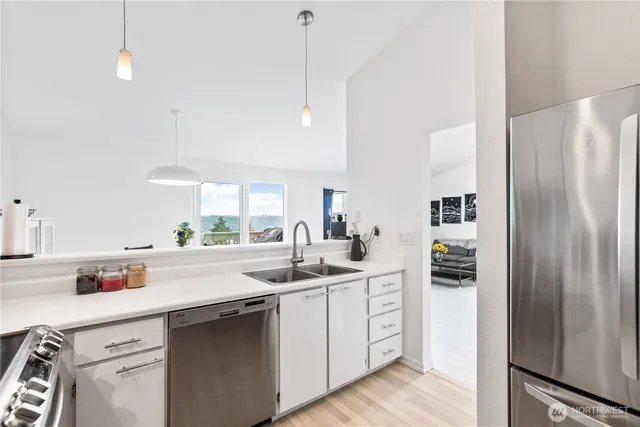 $299,000 | 1745 West Sunn Fjord Lane, Unit H307, Bremerton, WA 98312