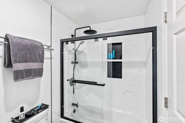 $299,000 | 1745 West Sunn Fjord Lane, Unit H307, Bremerton, WA 98312