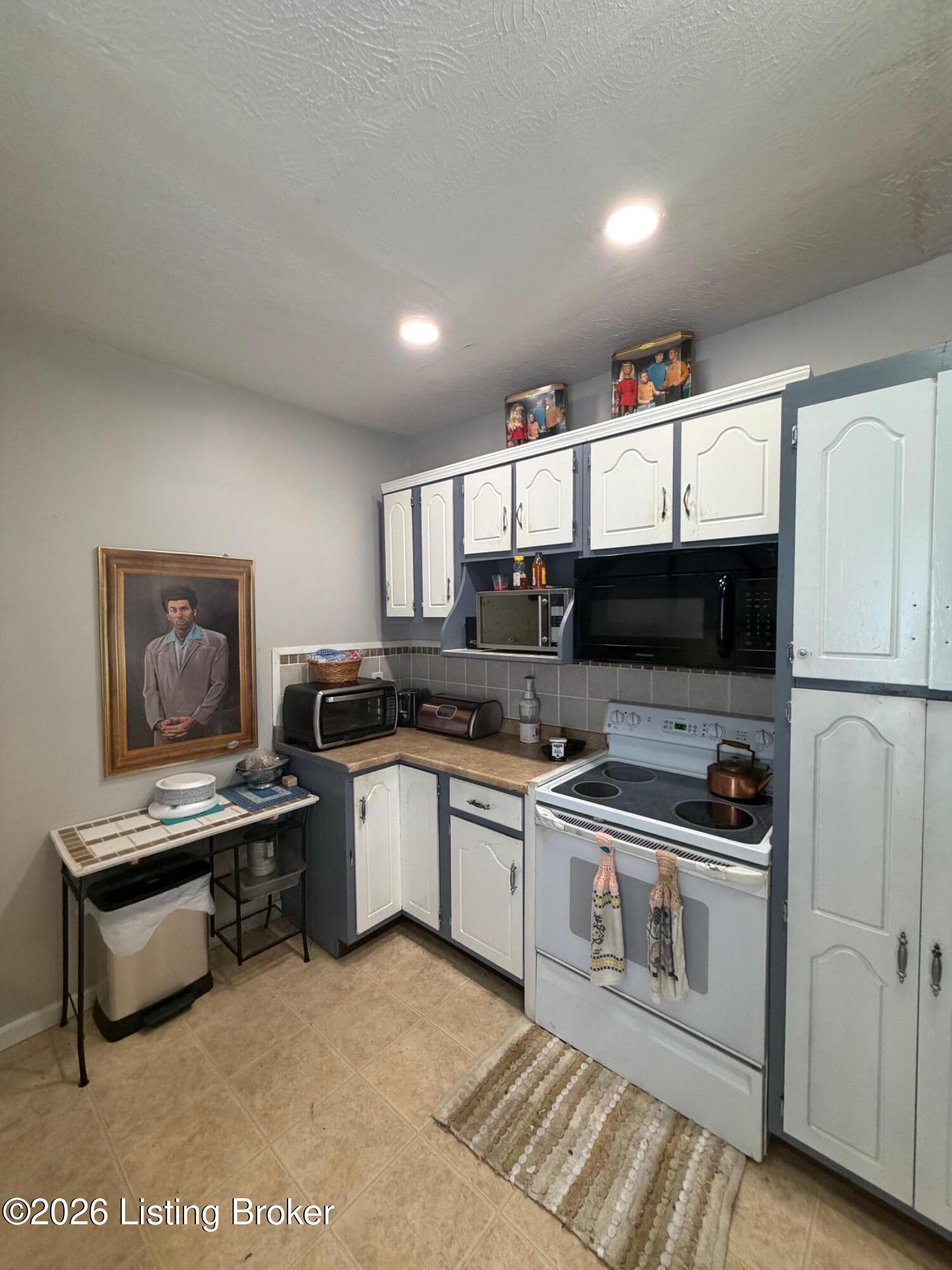 215 Foxboro Road Brandenburg, KY 40108 - Photo 31 of 41 IMG_3496