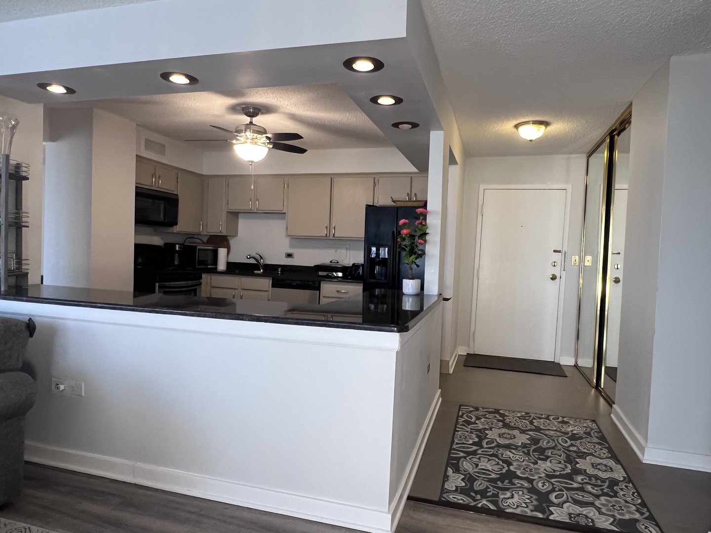 8809 Golf Road, Unit 7H Niles, IL 60714 - Photo 17 of 23 Gallery Image 17