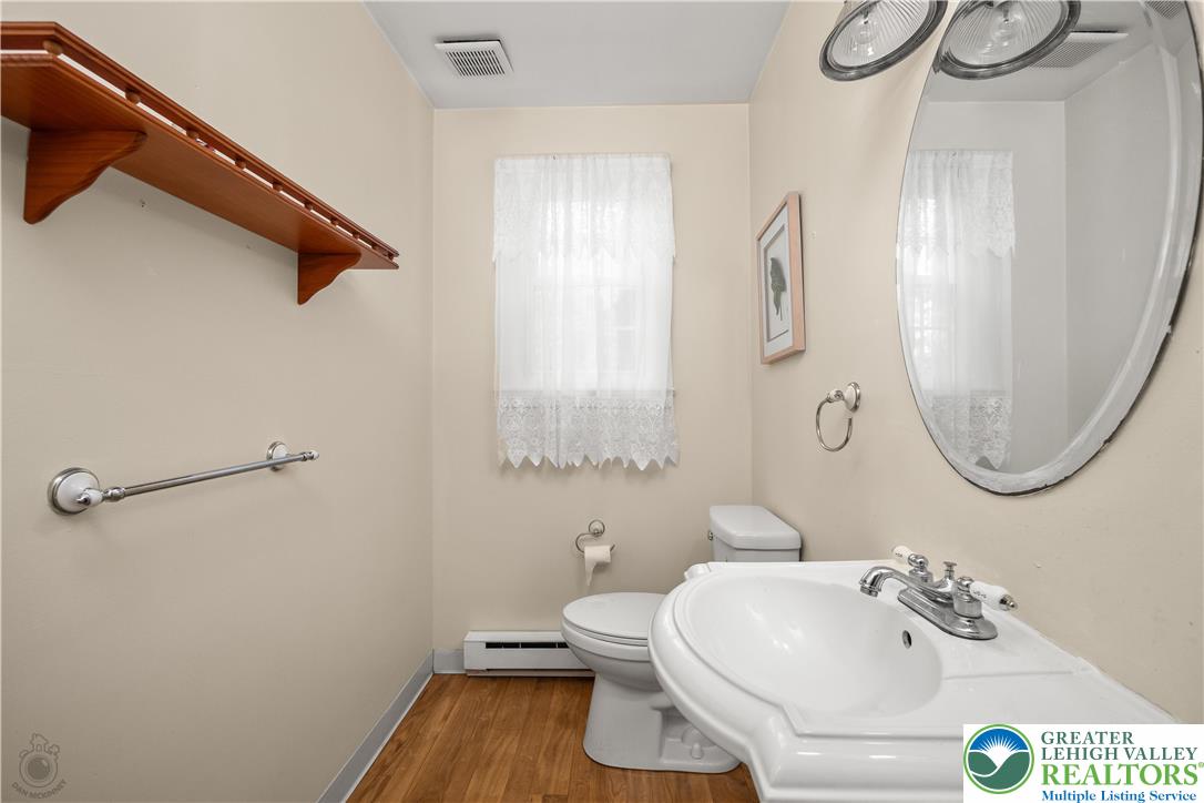 4457 Spring Drive Center Valley, PA 18034 - Photo 15 of 49