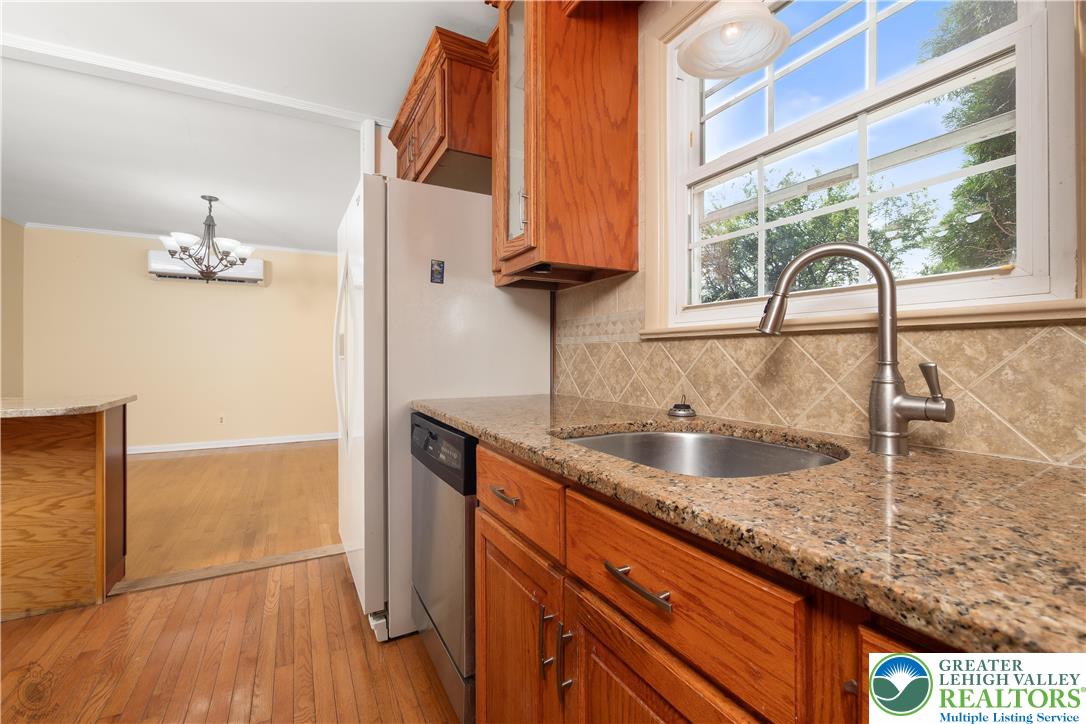 4457 Spring Drive Center Valley, PA 18034 - Photo 20 of 49