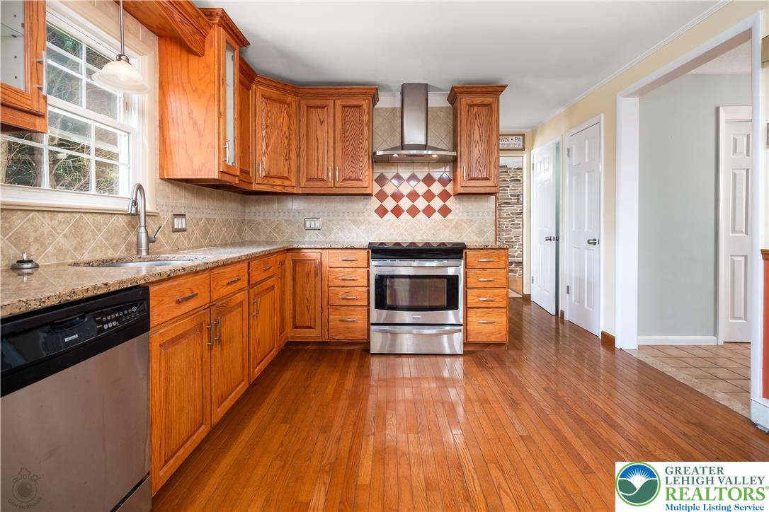 4457 Spring Drive Center Valley, PA 18034 - Photo 21 of 49