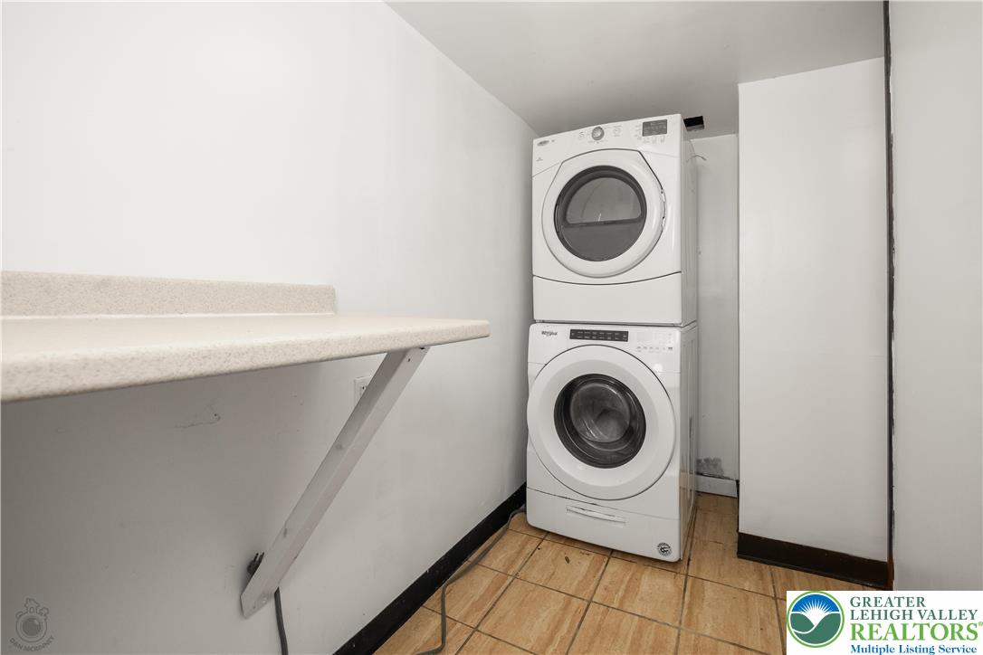 4457 Spring Drive Center Valley, PA 18034 - Photo 24 of 49