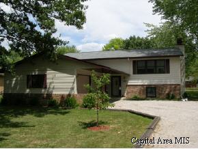 47 Mishawaka Drive Rochester, IL 62563 - Photo 1 of 9