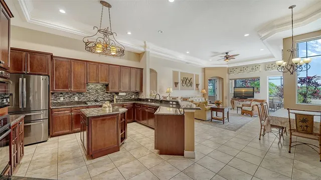 $985,000 | 15110 Sundial Place, Lakewood Ranch, FL 34202