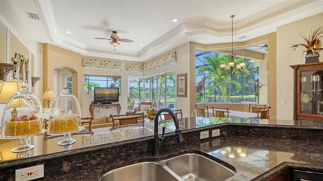 $985,000 | 15110 Sundial Place, Lakewood Ranch, FL 34202