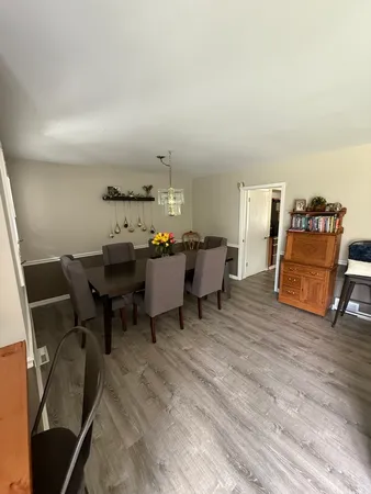 $734,000 | 4 Yorkshire Drive, Lincolnshire, IL 60069