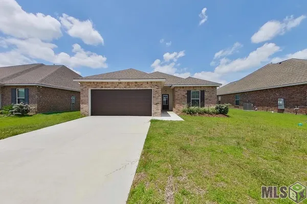 $1,925 | 126 Alpine Meadows Lane, Lafayette, LA 70506