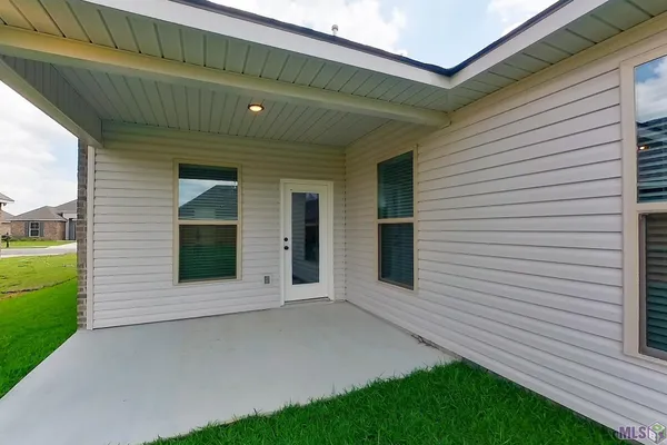 $1,925 | 126 Alpine Meadows Lane, Lafayette, LA 70506