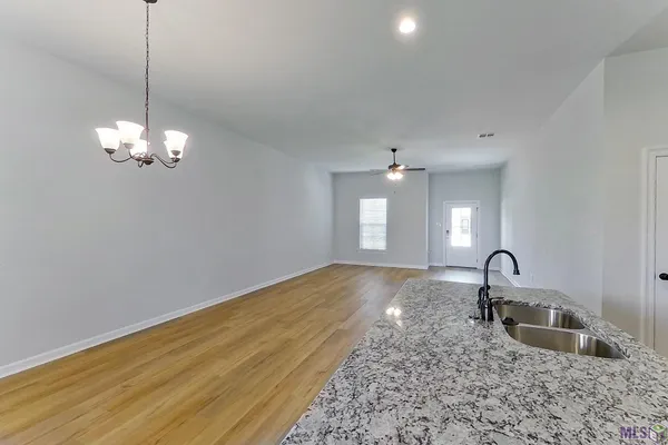 $1,925 | 126 Alpine Meadows Lane, Lafayette, LA 70506