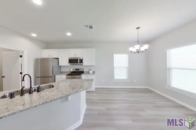 $1,975 | 126 Alpine Meadows Lane, Lafayette, LA 70506