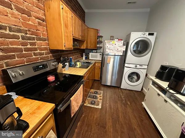$1,725 | 822 Caroline Street, Unit 4, Fredericksburg, VA 22401