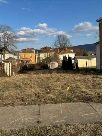 $8,500 | 65 Lawn Avenue, Uniontown, PA 15401
