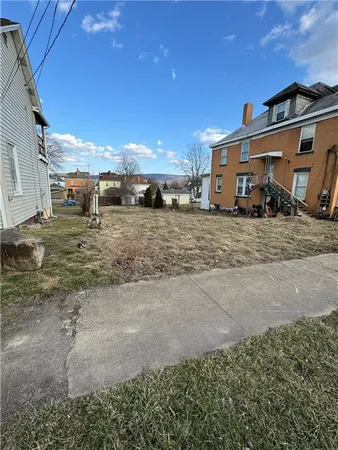 $8,500 | 65 Lawn Avenue, Uniontown, PA 15401