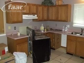 4387 Old Mill Road Pinckney, MI 48169 - Photo 5 of 7 20325065-4.JPG