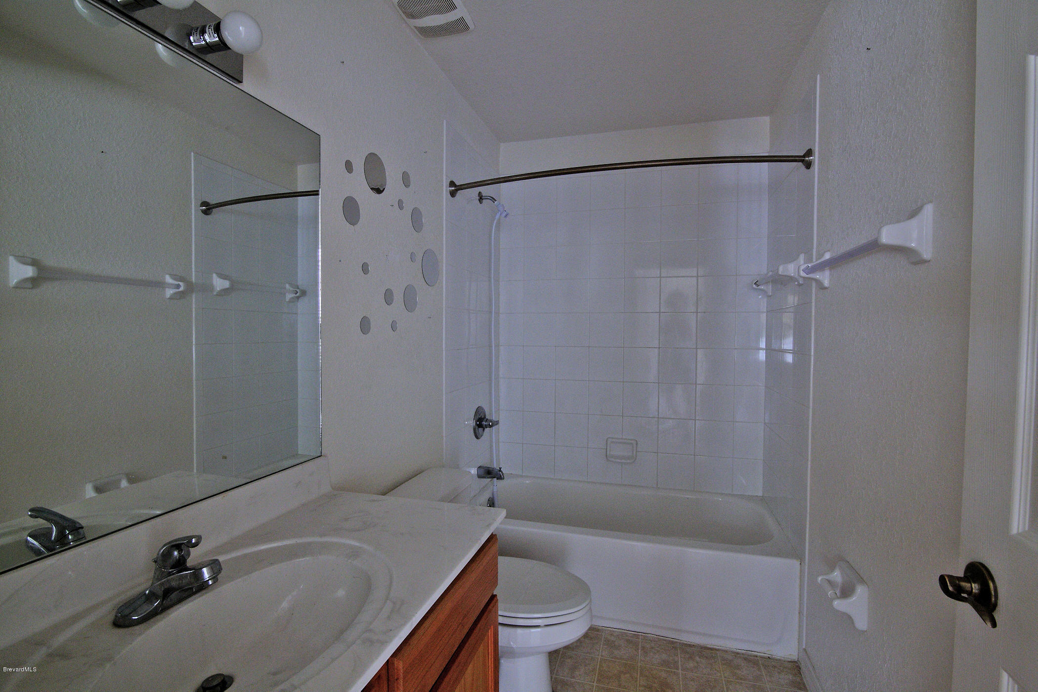 110 Colibri Way, Unit 104 Melbourne, FL 32901 - Photo 18 of 26 IMG_0794_5_6-colibri-interiors-gorgeous