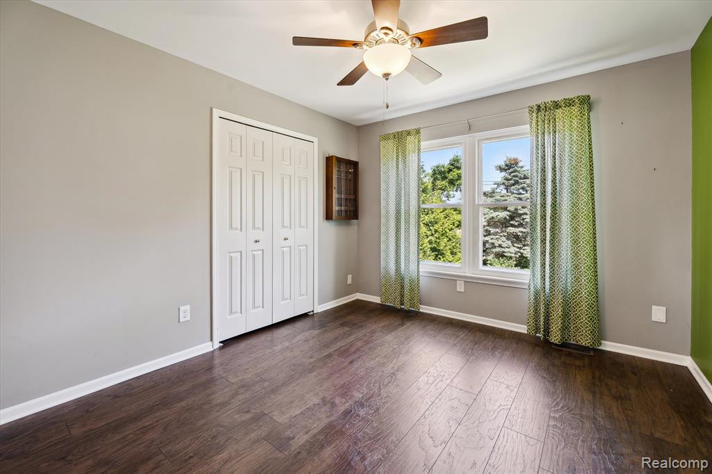 1430 Lee Wood Ridge Road Walled Lake, MI 48390 - Photo 34 of 58 Gallery Image 34