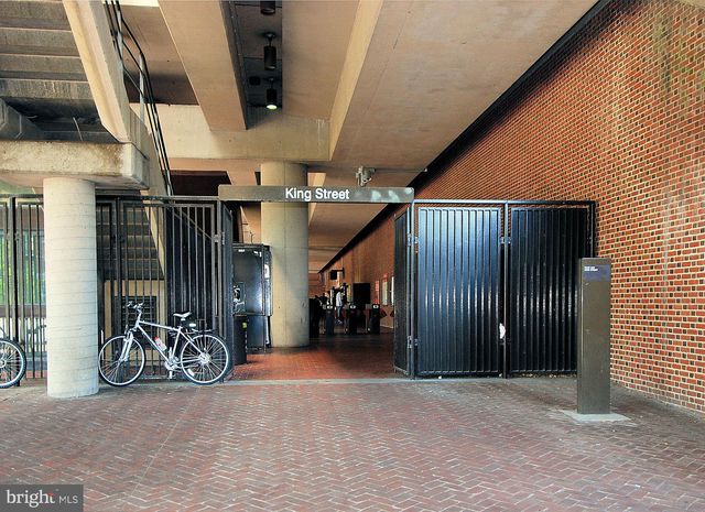 $410,000 | 520 John Carlyle Street, Unit 407, Alexandria, VA 22314