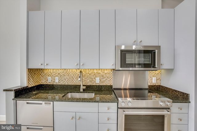 $410,000 | 520 John Carlyle Street, Unit 407, Alexandria, VA 22314