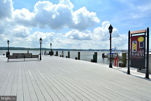 $410,000 | 520 John Carlyle Street, Unit 407, Alexandria, VA 22314