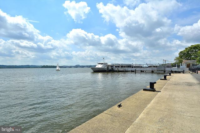 $410,000 | 520 John Carlyle Street, Unit 407, Alexandria, VA 22314