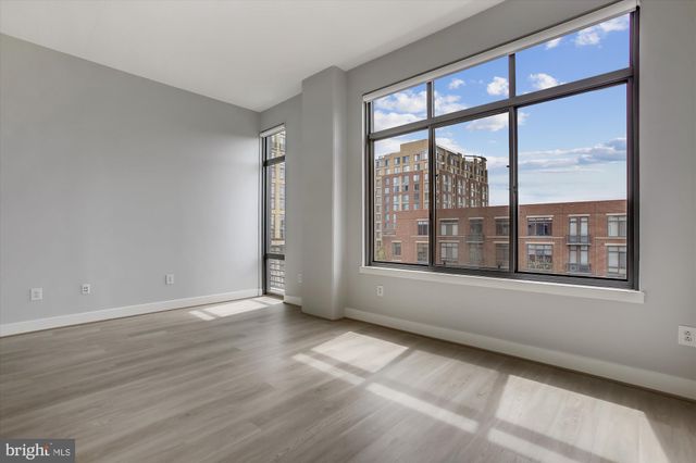 $410,000 | 520 John Carlyle Street, Unit 407, Alexandria, VA 22314