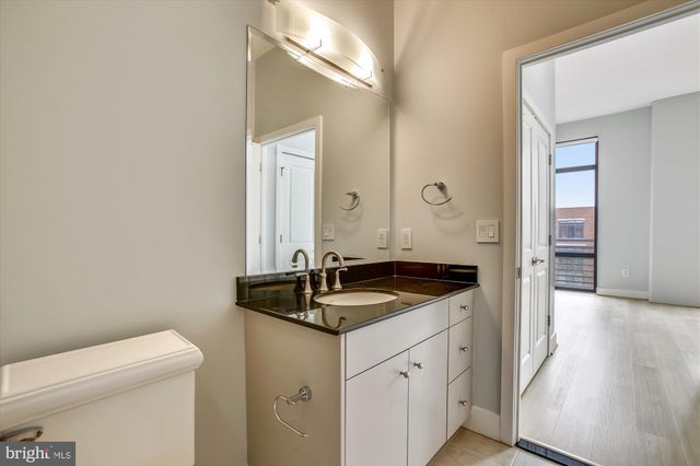 $410,000 | 520 John Carlyle Street, Unit 407, Alexandria, VA 22314