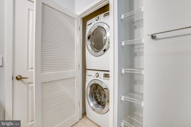 $410,000 | 520 John Carlyle Street, Unit 407, Alexandria, VA 22314