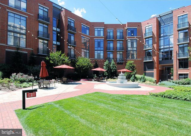 $410,000 | 520 John Carlyle Street, Unit 407, Alexandria, VA 22314