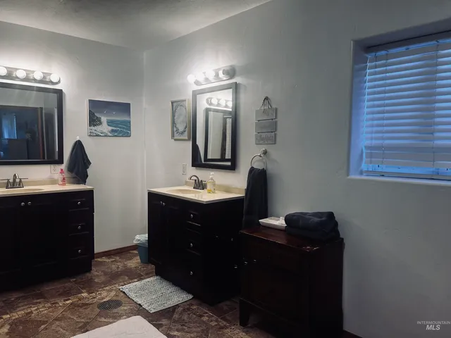 $695,000 | 113 Clear Lake Lane, Buhl, ID 83316