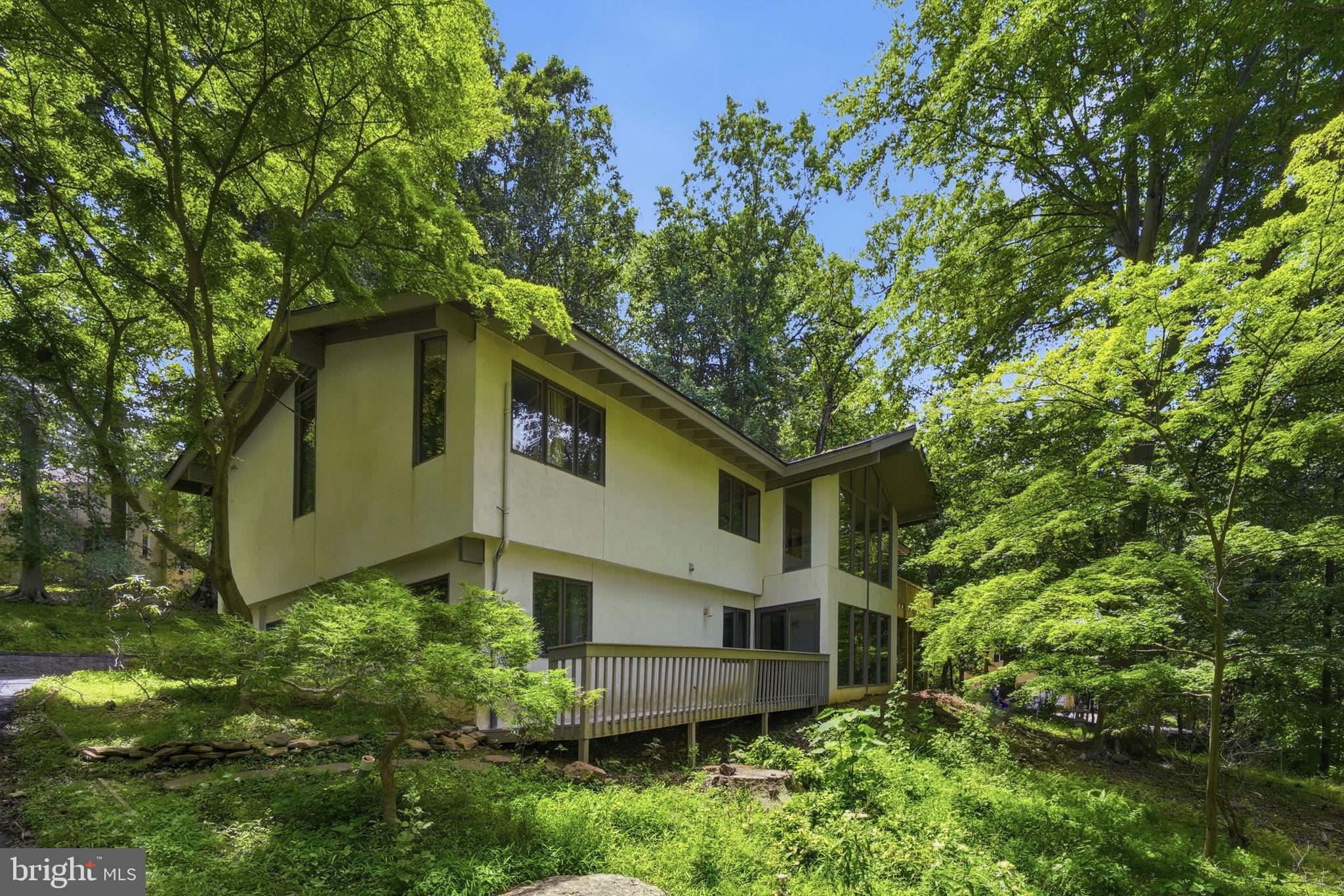 3220 Sawmill Road Newtown Square, PA 19073 - Photo 2 of 37