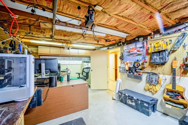 $374,900 | 5160 Whipple Lake Road, Clarkston, MI 48348