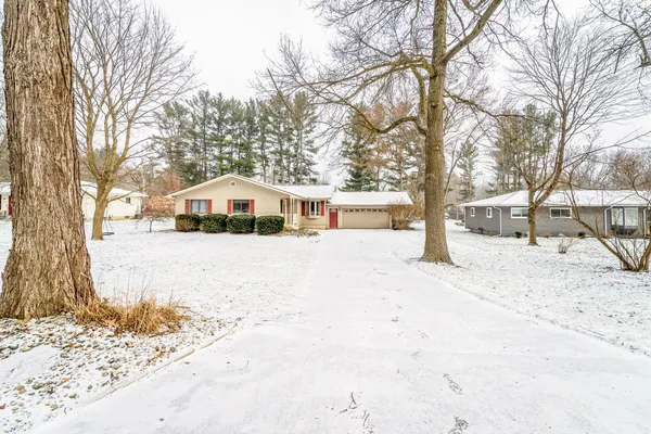 $374,900 | 5160 Whipple Lake Road, Clarkston, MI 48348