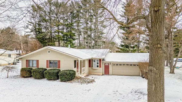 $374,900 | 5160 Whipple Lake Road, Clarkston, MI 48348