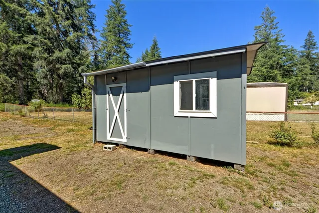 a view of backyard of house