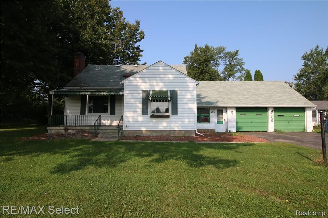 5336 Linden Road Swartz Creek, MI 48473 - Photo 2 of 12 IMG_7934.JPG
