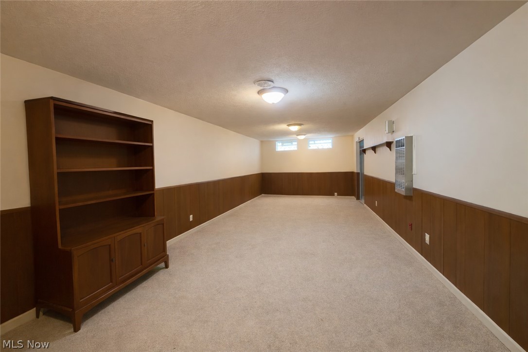 30405 Vineyard Road Willowick, OH 44095 - Photo 8 of 11