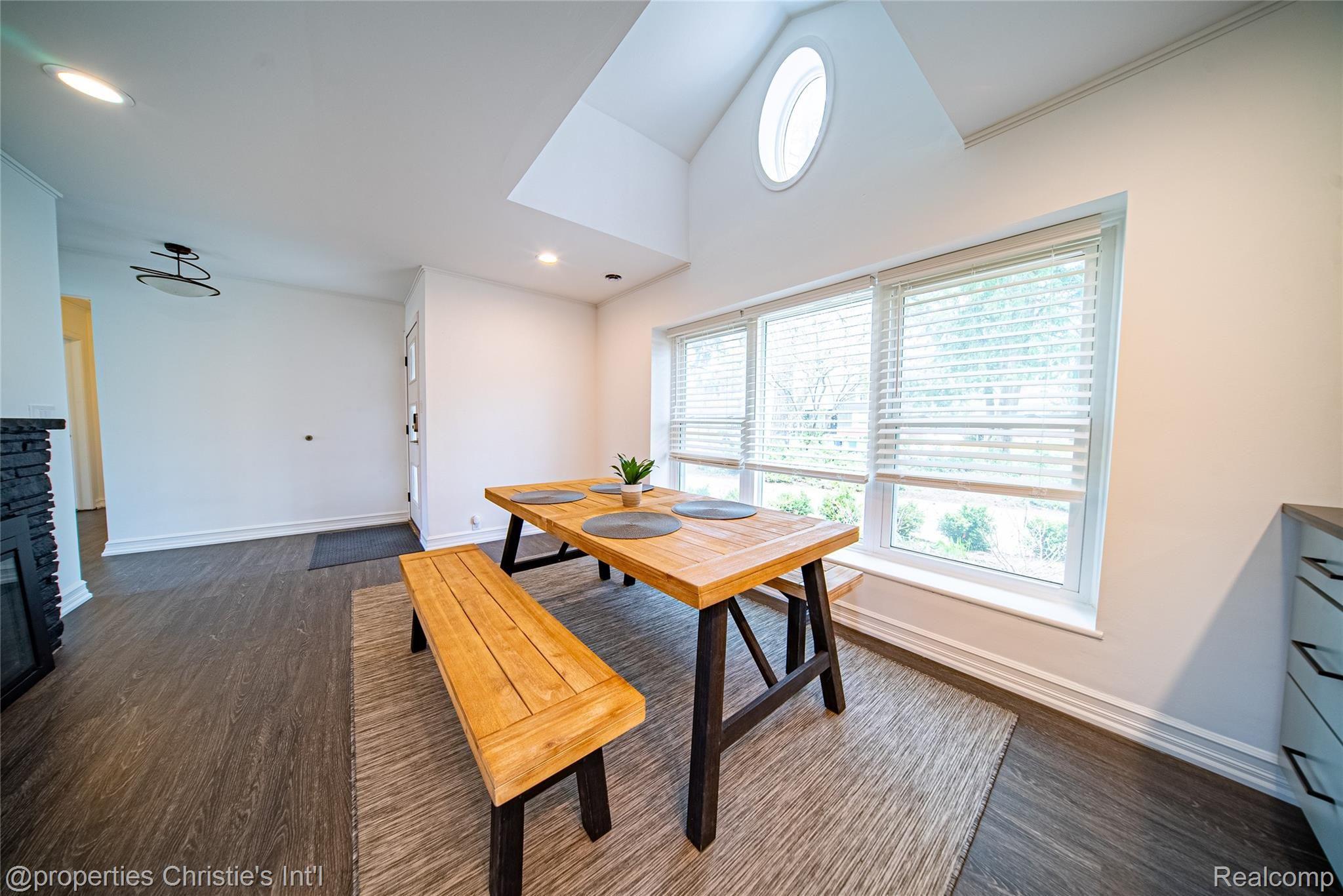 4209 Sheffield Road Royal Oak, MI 48073 - Photo 3 of 26 4209 Sheffield-6.jpg