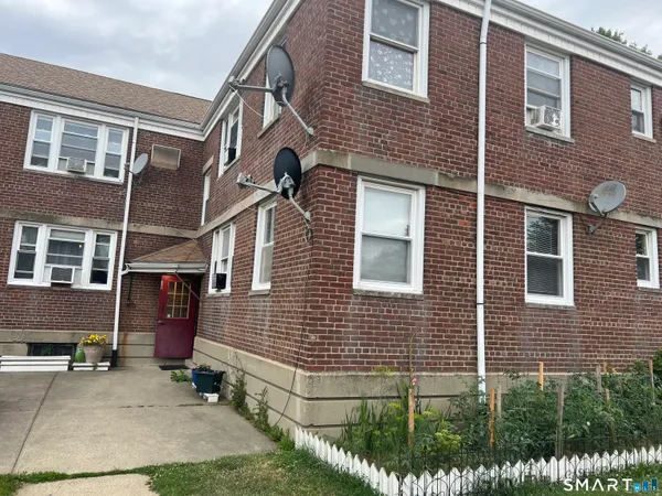 $65,900 | 440 Success Bld 86 Avenue, Unit 15, Bridgeport, CT 06610