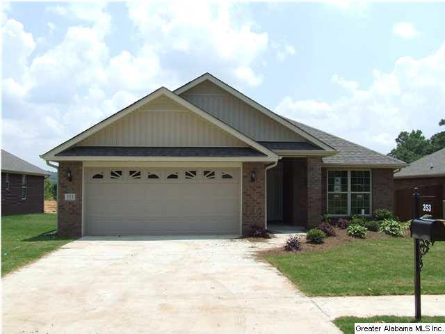 353 Vincent Street, Unit 40 Alabaster, AL 35007 - Photo 1 of 1