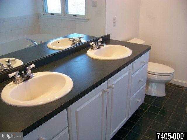 265 Willis Road Etters, PA 17319 - Photo 14 of 18 Gallery Image 14