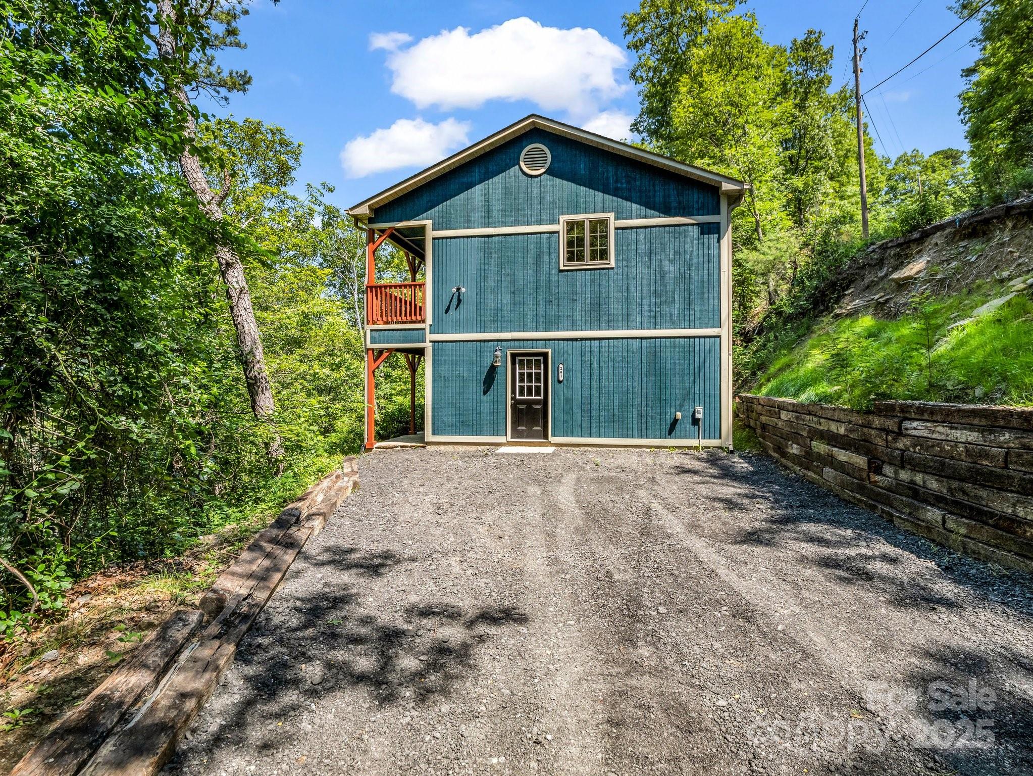 291 Pine Ridge Road Hendersonville, NC 28792 - Photo 5 of 28