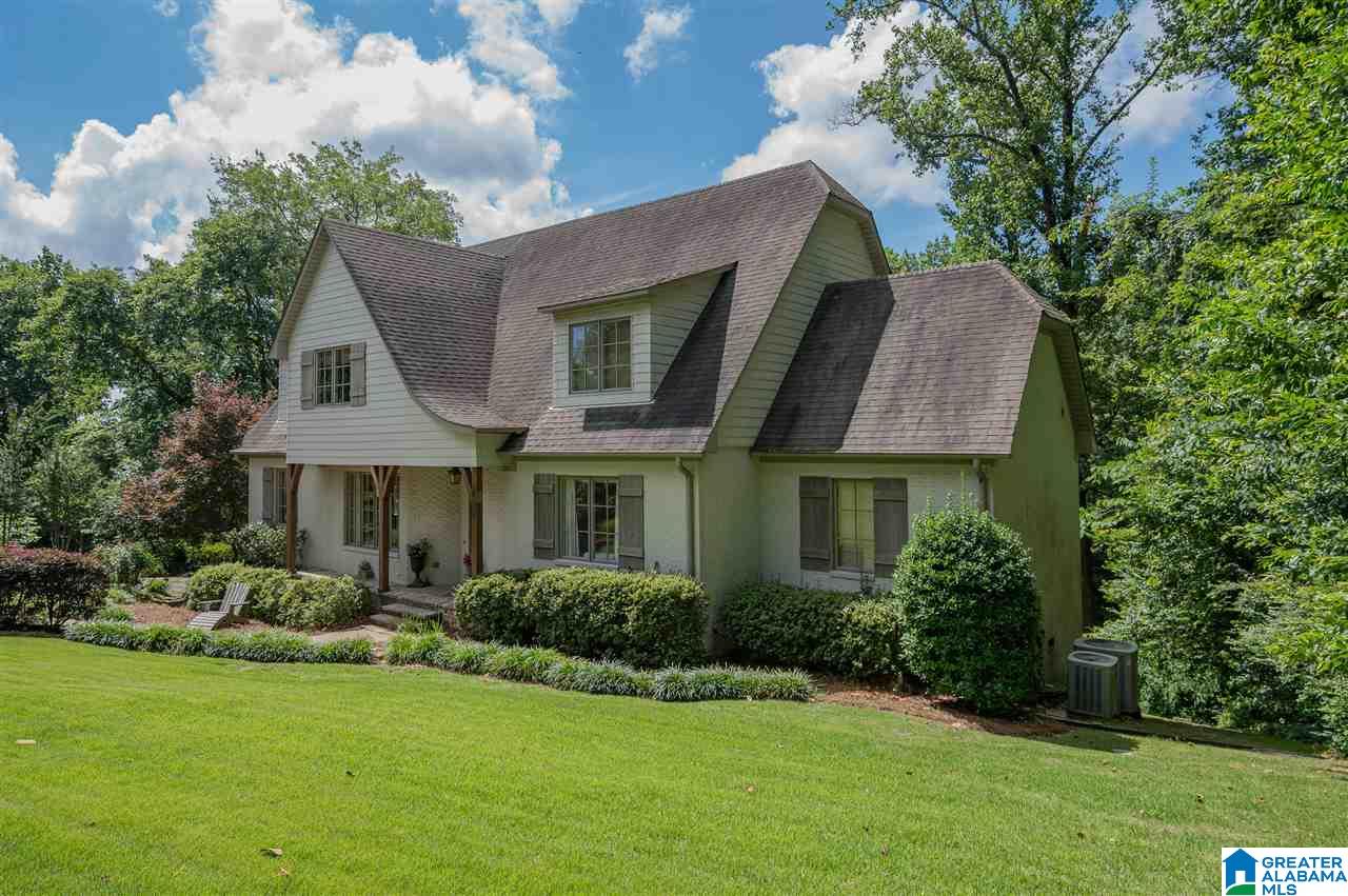 2705 Shades Crest Road Birmingham, AL 35216 - Photo 2 of 46