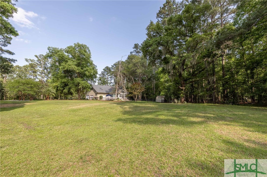 2173 Grove Point Road Savannah, GA 31419 - Photo 12 of 47