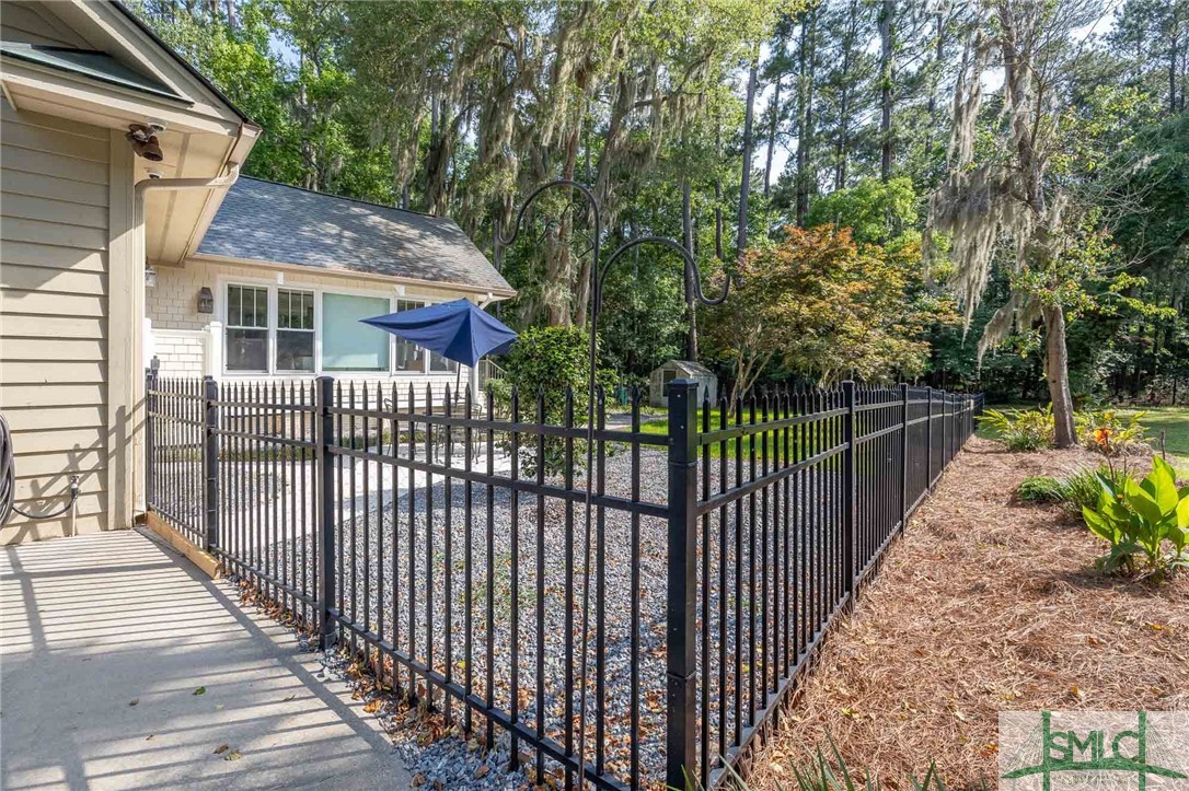 2173 Grove Point Road Savannah, GA 31419 - Photo 13 of 47