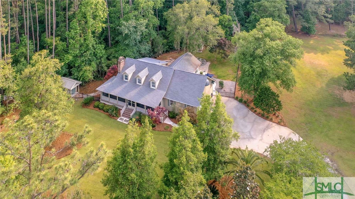2173 Grove Point Road Savannah, GA 31419 - Photo 4 of 47