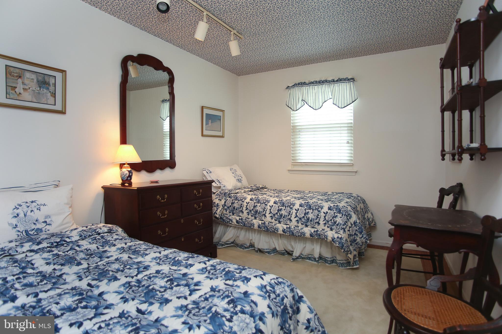 242 Springfield Avenue Philadelphia, PA 19118 - Photo 12 of 24 2nd bedroom
