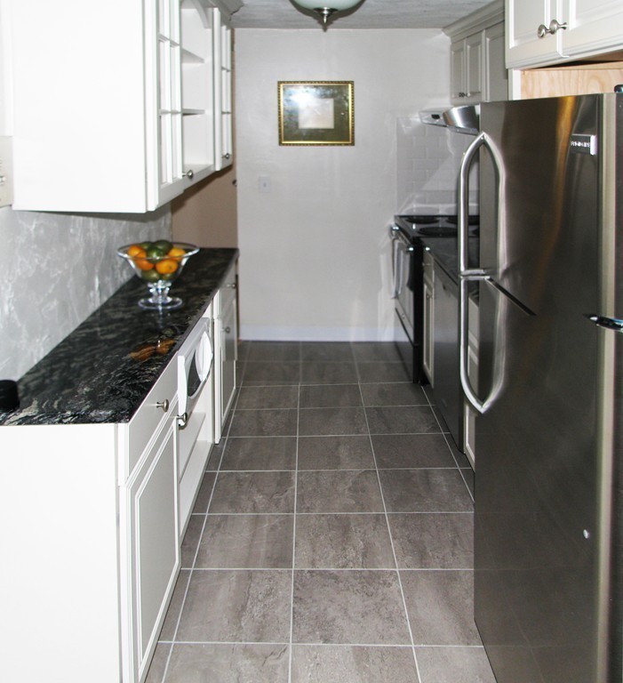 208 Swanson Road, Unit 525 Boxborough, MA 01719 - Photo 4 of 25 Gallery Image 4
